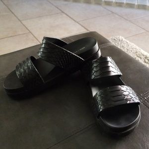 Melissa black sandals